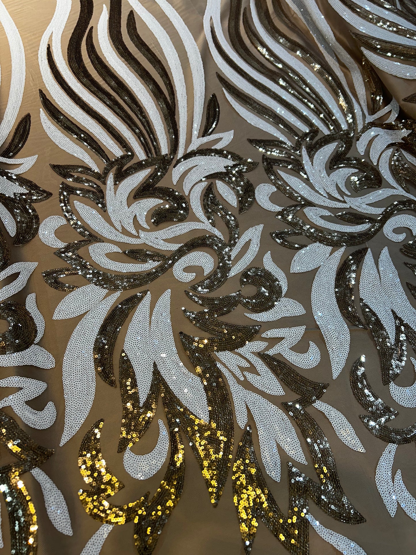 Cleo Sequins-White/Gold